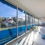 Spacious And Pleasant 3 Bedroom Flat דירה