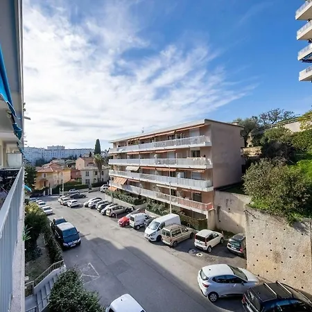 公寓 Spacious And Pleasant 3 Bedroom Flat 尼斯