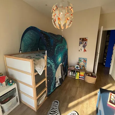 公寓 Spacious And Pleasant 3 Bedroom Flat *