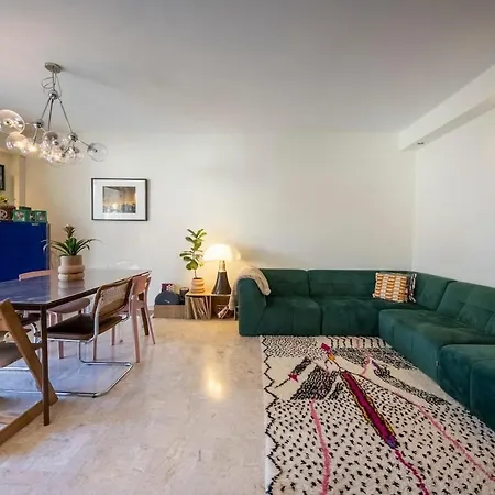公寓 Spacious And Pleasant 3 Bedroom Flat 尼斯