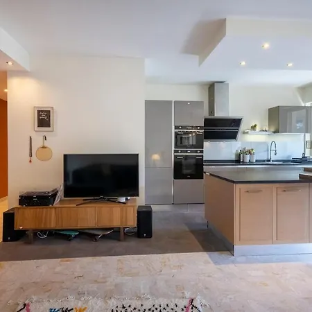 Spacious And Pleasant 3 Bedroom Flat